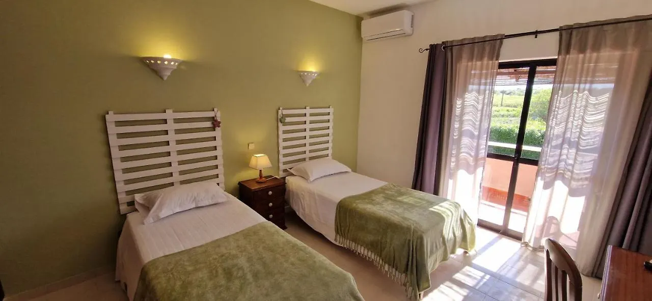 Hotel Casa Rosa Montes Luz 3*,