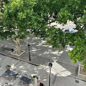 Sous Les Platanes Appart hôtel