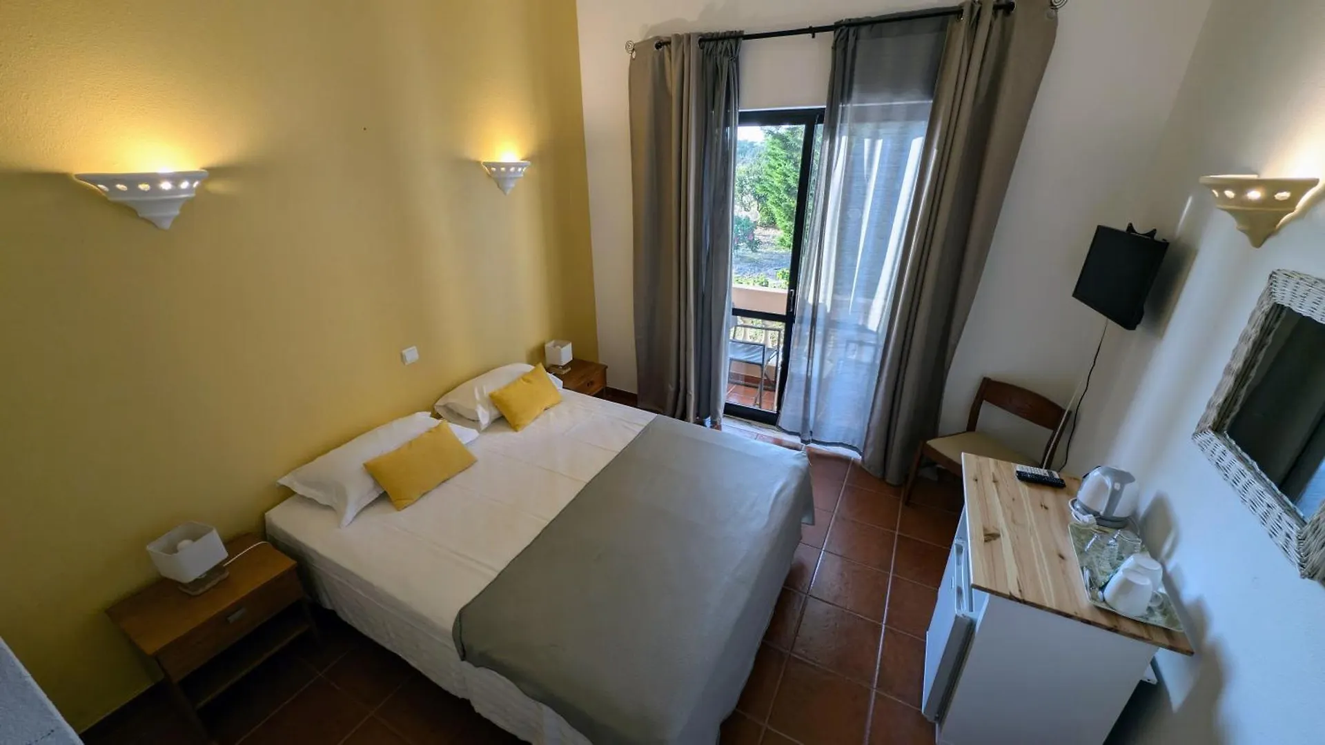 Casa Rosa Montes Hotel Praia Da Luz