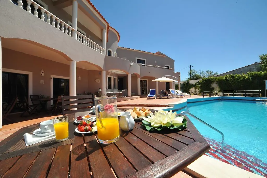 Casa Rosa Montes Hotel Praia Da Luz 3*,  Portugal